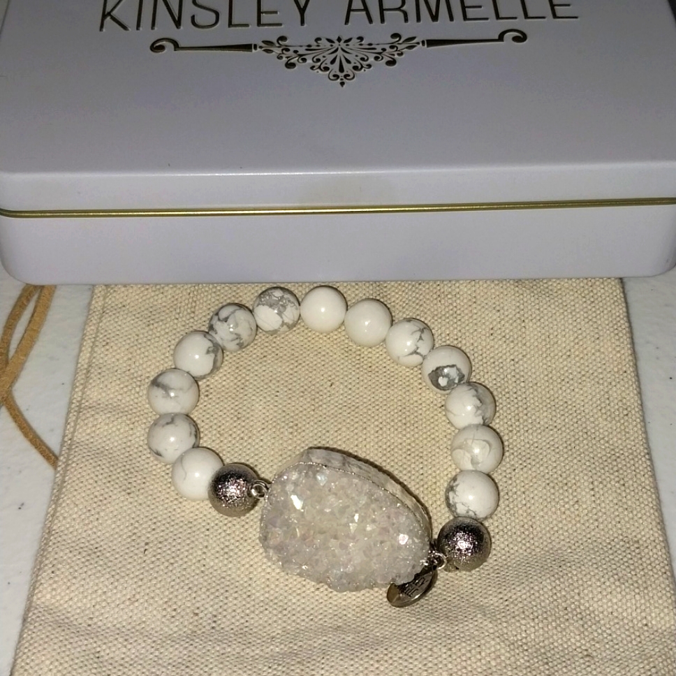 Beautiful Kinsley Armelle Druzy And Stone Bracelet New In Tin 42$